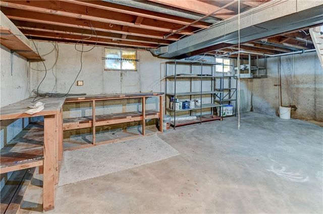 11003 Herrick Avenue, Kansas City, MO 64134