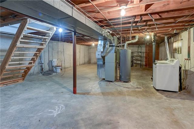 11003 Herrick Avenue, Kansas City, MO 64134