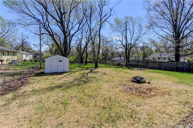 11003 Herrick Avenue, Kansas City, MO 64134