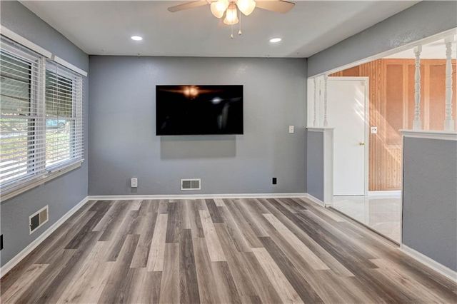 11003 Herrick Avenue, Kansas City, MO 64134