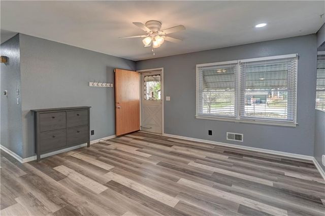 11003 Herrick Avenue, Kansas City, MO 64134