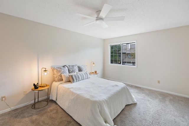 9925 Russell Avenue N 9, Brooklyn Park, MN 55444
