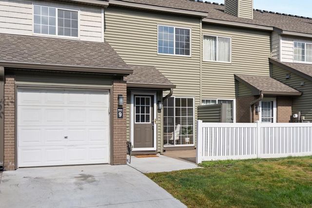 9925 Russell Avenue N 9, Brooklyn Park, MN 55444