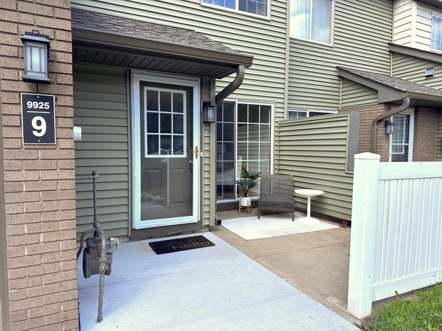 9925 Russell Avenue N 9, Brooklyn Park, MN 55444