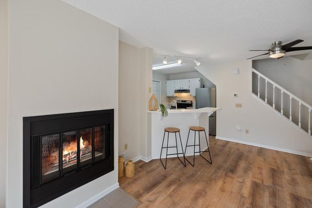 9925 Russell Avenue N 9, Brooklyn Park, MN 55444