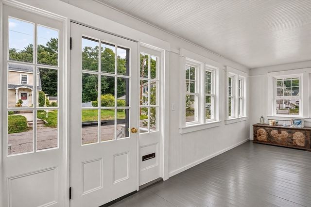 28 Twombley Ave, Billerica, MA 01862