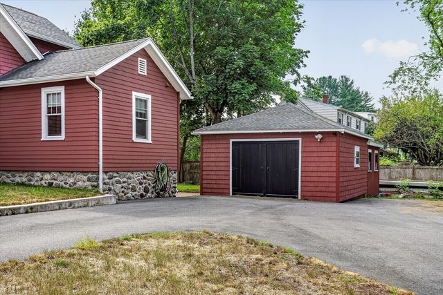 28 Twombley Ave, Billerica, MA 01862