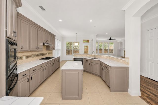 5833 Crescent Lane, Colleyville, TX 76034
