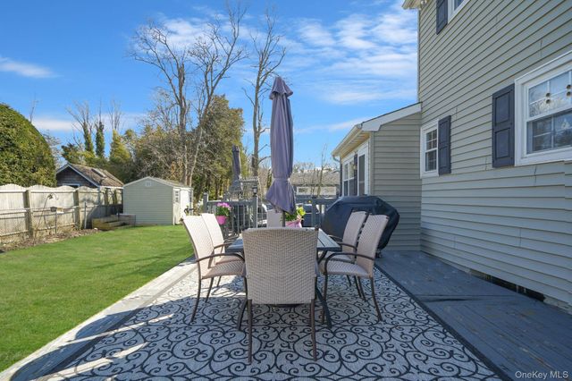 9 Southern Boulevard, East Patchogue, NY 11772