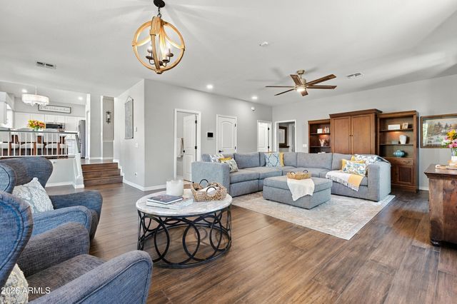 5548 E CAMPO BELLO Drive, Scottsdale, AZ 85254