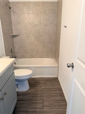 2332 Rosaline, Savannah, TX 76227