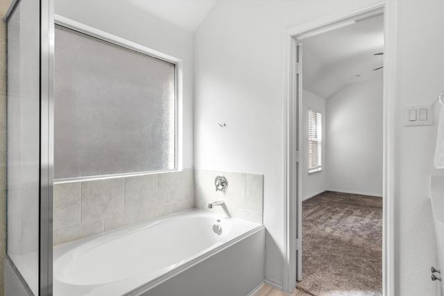 2332 Rosaline, Savannah, TX 76227