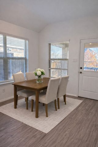 2332 Rosaline, Savannah, TX 76227