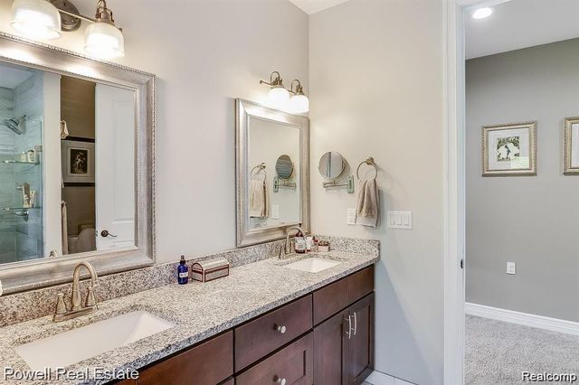 1968 MAPLEWOOD Avenue, Bloomfield Charter Township, MI 48302
