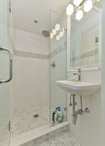 39 Pinckney St, Boston, MA 02114