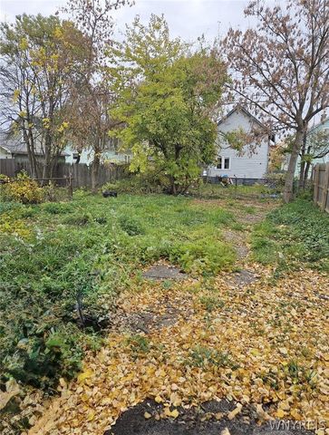 77 Clarence Avenue, Buffalo, NY 14215