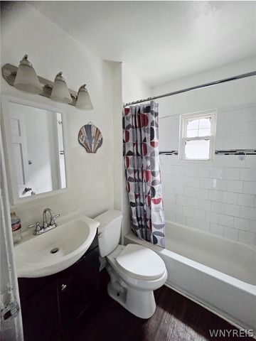 77 Clarence Avenue, Buffalo, NY 14215