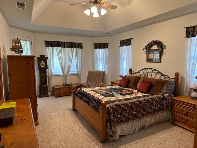 2202 W Lincoln Avenue, Fresno, CA 93706