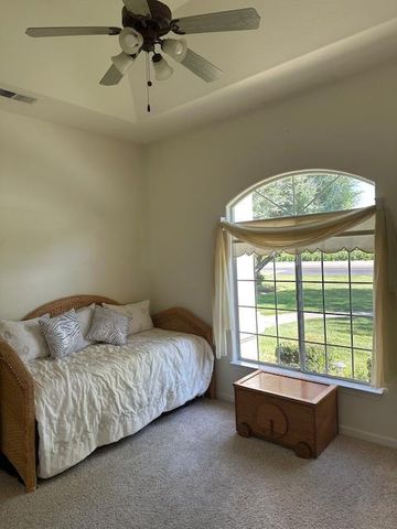 2202 W Lincoln Avenue, Fresno, CA 93706