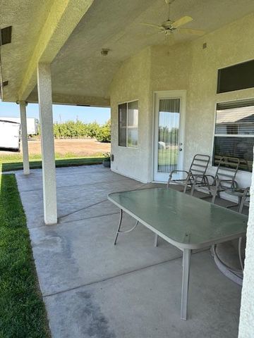 2202 W Lincoln Avenue, Fresno, CA 93706