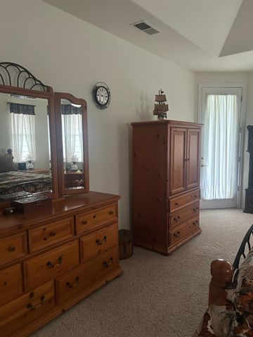 2202 W Lincoln Avenue, Fresno, CA 93706