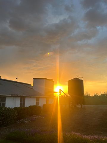 2202 W Lincoln Avenue, Fresno, CA 93706