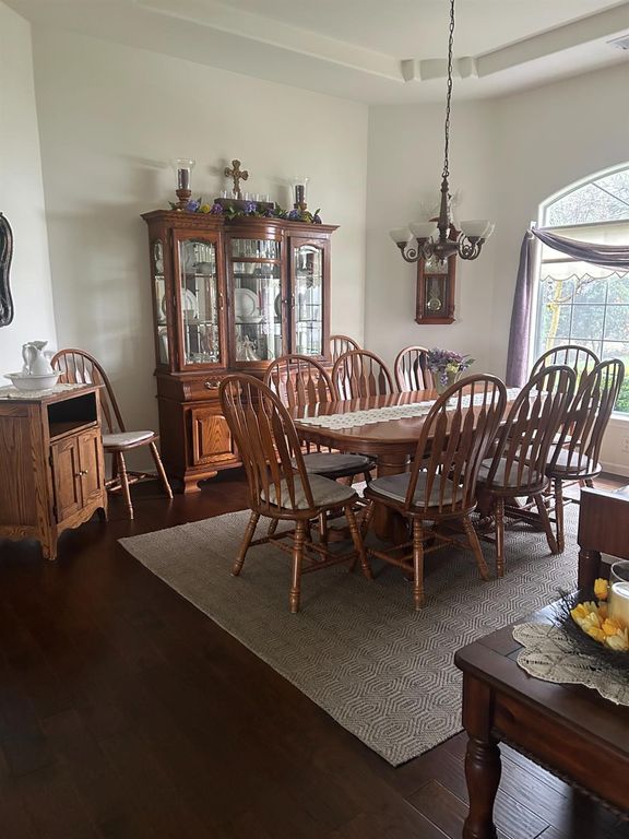 Image 50 of property listing at 2202 W Lincoln Avenue, Fresno, CA 93706