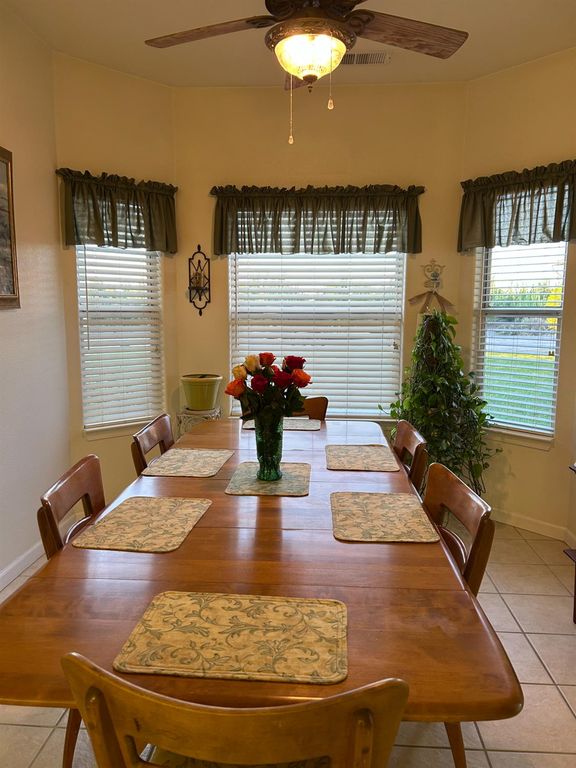 Image 62 of property listing at 2202 W Lincoln Avenue, Fresno, CA 93706