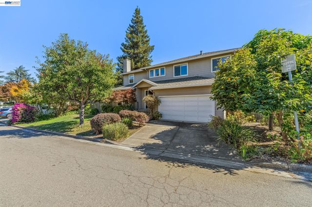3265 Hertlein Pl, Castro Valley, CA 94546