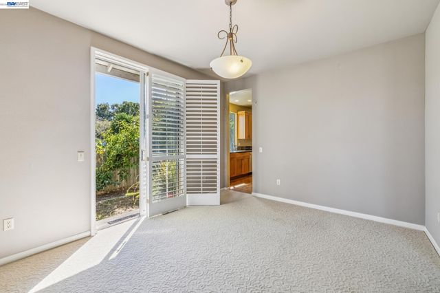 3265 Hertlein Pl, Castro Valley, CA 94546