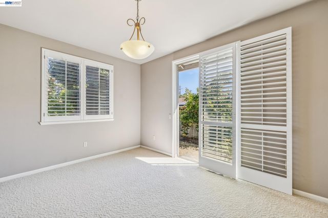 3265 Hertlein Pl, Castro Valley, CA 94546