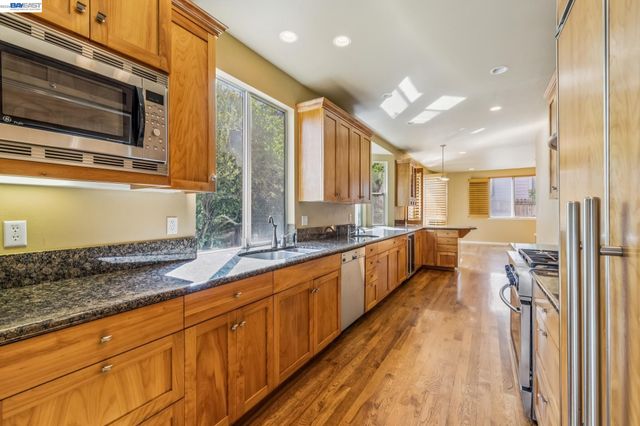 3265 Hertlein Pl, Castro Valley, CA 94546