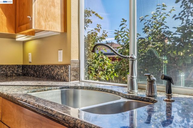 3265 Hertlein Pl, Castro Valley, CA 94546