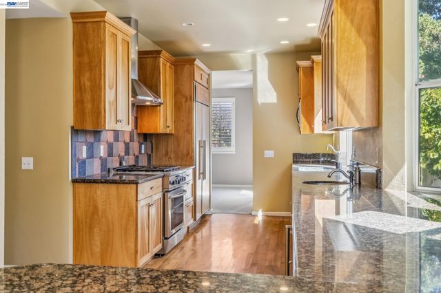 3265 Hertlein Pl, Castro Valley, CA 94546