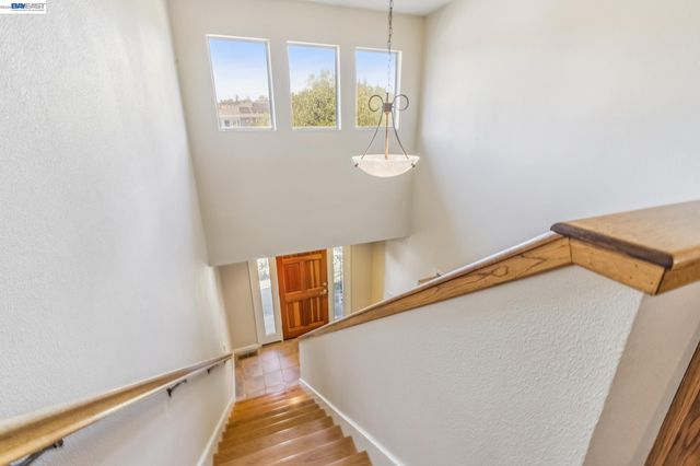 3265 Hertlein Pl, Castro Valley, CA 94546