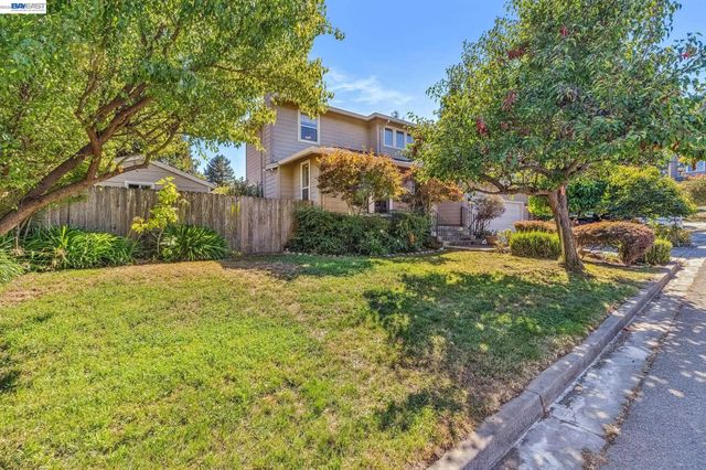 3265 Hertlein Pl, Castro Valley, CA 94546