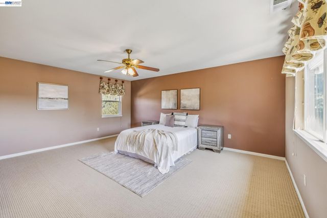 3265 Hertlein Pl, Castro Valley, CA 94546