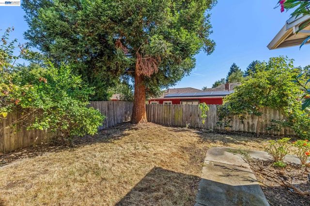 3265 Hertlein Pl, Castro Valley, CA 94546