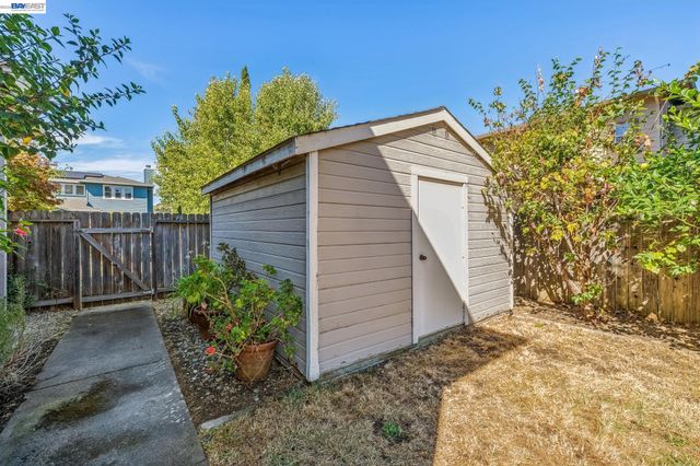 3265 Hertlein Pl, Castro Valley, CA 94546
