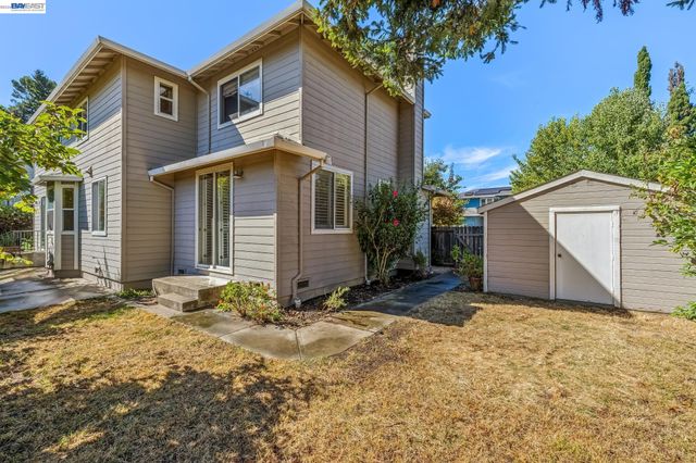 3265 Hertlein Pl, Castro Valley, CA 94546