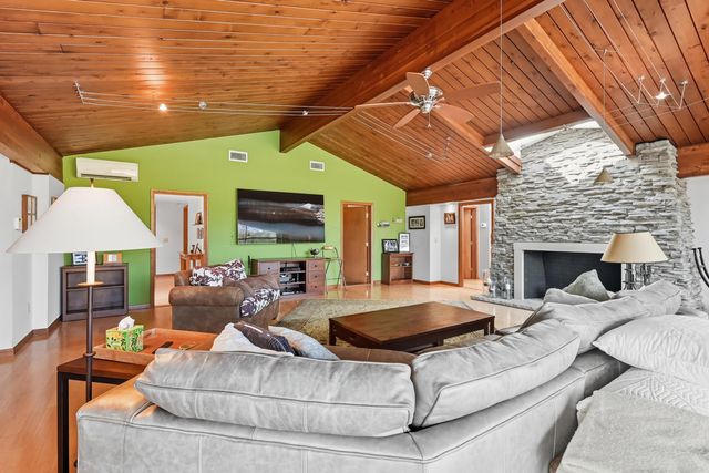 3362 Possum Run Road, Mansfield, OH 44903