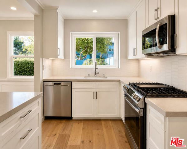 1704 Washington Avenue, Santa Monica, CA 90403