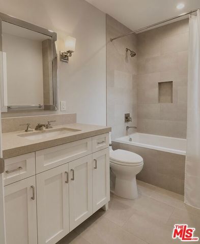 1704 Washington Avenue, Santa Monica, CA 90403