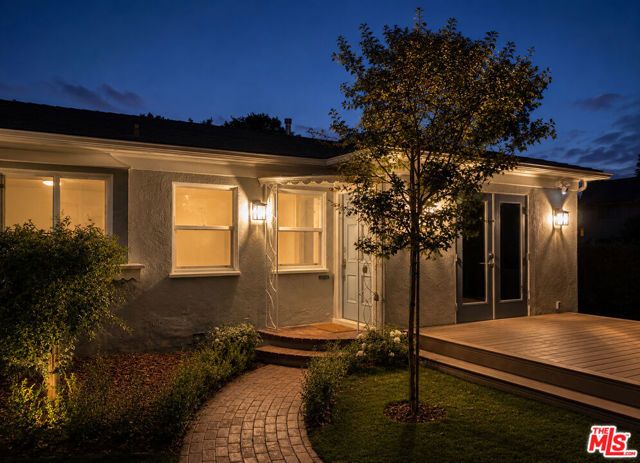 1704 Washington Avenue, Santa Monica, CA 90403