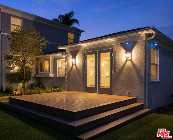 1704 Washington Avenue, Santa Monica, CA 90403