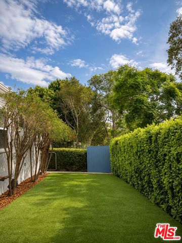 1704 Washington Avenue, Santa Monica, CA 90403