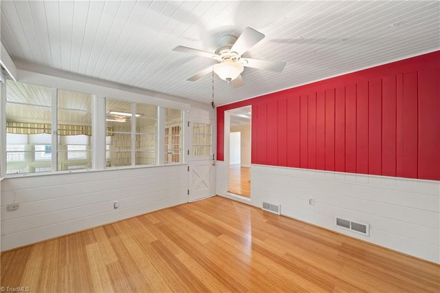 453 Plymouth Avenue, Winston-salem, NC 27104