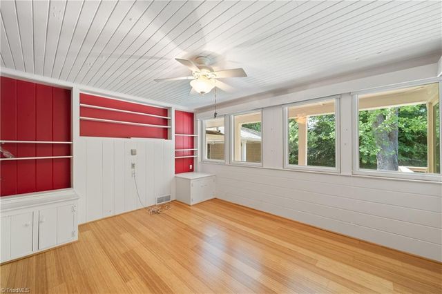 453 Plymouth Avenue, Winston-salem, NC 27104