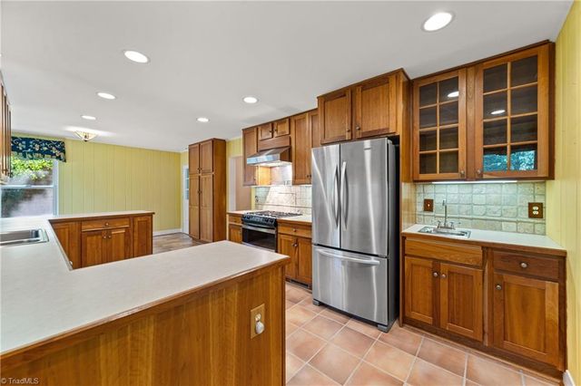 453 Plymouth Avenue, Winston-salem, NC 27104