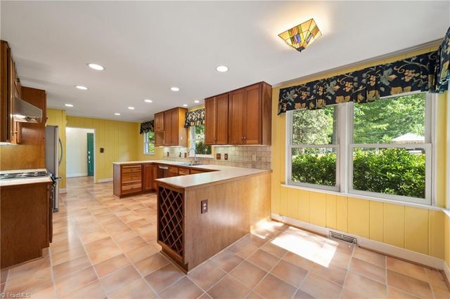 453 Plymouth Avenue, Winston-salem, NC 27104